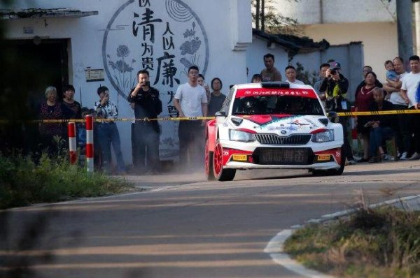 龙游越野赛次日多名司机折戟 徐俊林德伟分别领跑