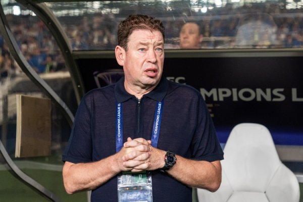 斯卢茨基:我们可以全身心投入到亚冠,将尽可能派出最好阵形 应战 斯卢茨基:我们可以全身心投入到亚冠,将尽可能派出最好阵形 应战