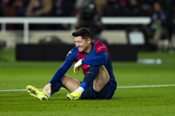 莱万本场射正、创造机会、过人均挂零，罚丢十二码球、1次失良机