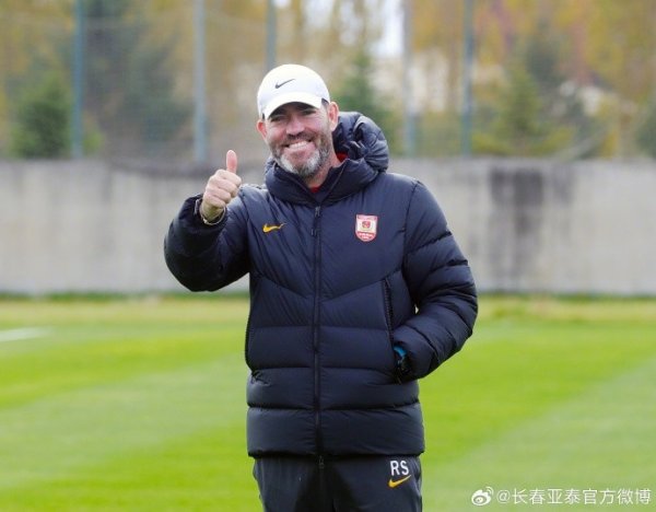 长春气温骤降 亚泰将士直面低温准备比赛  保级决战