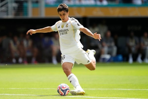 马卡:赫塔费预计冬窗求购皇马前场球员贡萨洛,但球员可能不会离队 马卡:赫塔费预计冬窗求购皇马前场球员贡萨洛,但球员可能不会离队