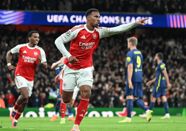 加布里埃尔本场数据: 传射建功, 对峙  4胜3, 3次解围