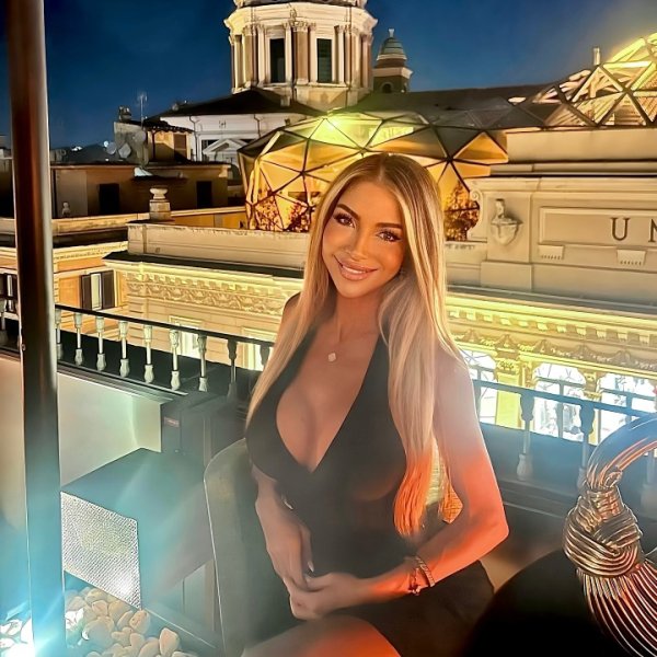 谁看了不迷糊……意大利女助理裁判：我总是因为长得太好看被职业歧视