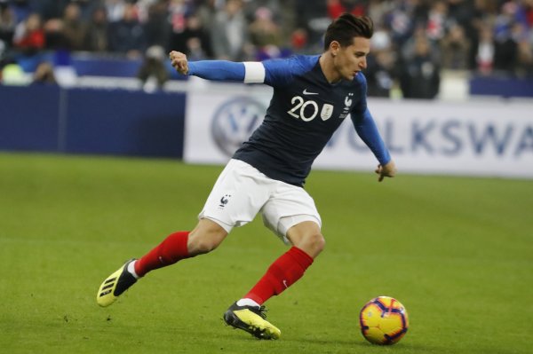 官方:巴尔科拉负伤 ,32岁老将托万时隔6年3个月重返法国国家队 官方:巴尔科拉负伤 ,32岁老将托万时隔6年3个月重返法国国家队