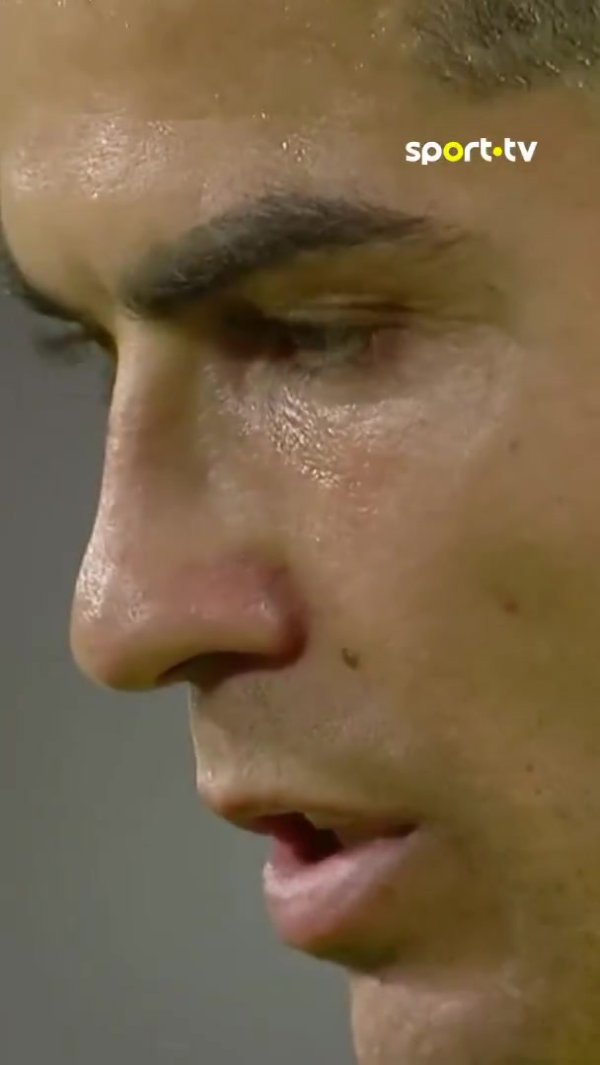 C罗罚定位球前念念有词，葡媒：C罗不断说‘你会得分  的’自己鼓劲