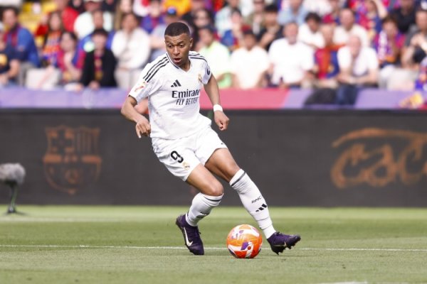 记者:皇马方面表示姆巴佩只需休养3天,马斯坦托诺伤势也不重 记者:皇马方面表示姆巴佩只需休养3天,马斯坦托诺伤势也不重