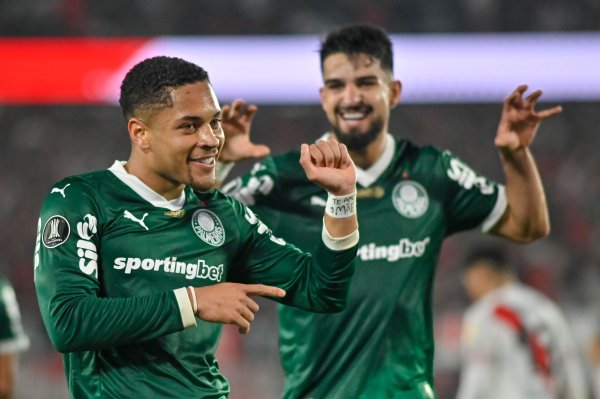 巴萨有20%二转分成!罗克经纪人:正在等英超球队的5000万欧报价 巴萨有20%二转分成!罗克经纪人:正在等英超球队的5000万欧报价