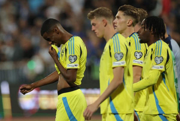 瑞典世预赛出线危!伊萨克:少谈世界杯赛 ,先赢球找回信心 瑞典世预赛出线危!伊萨克:少谈世界杯赛 ,先赢球找回信心