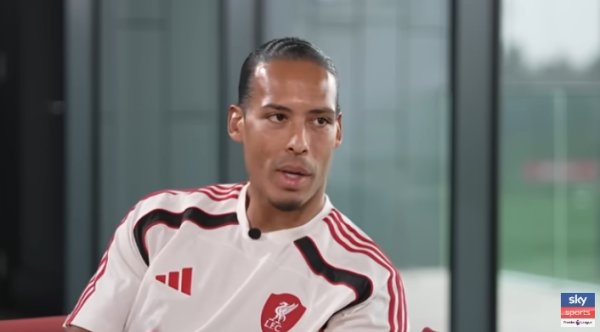 范迪克:双红会我们必须做好大战准备 唯一能做的是继续努力争胜 范迪克:双红会我们必须做好大战准备 唯一能做的是继续努力争胜