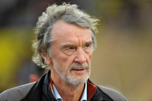 电讯报: 曼联正整治员工的社交媒体, 希望阻止发布未经授权的内容