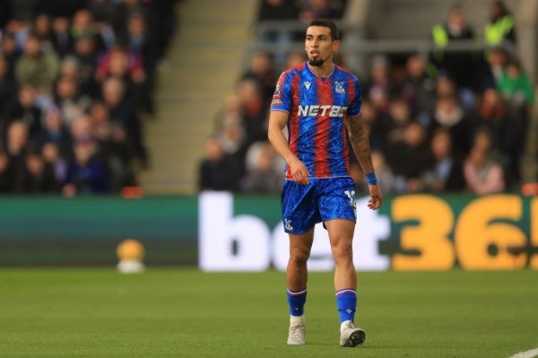 穆尼奥斯谈巴黎传闻: 为巴萨、巴黎、皇马和曼联效力都是理想 穆尼奥斯谈巴黎传闻: 为巴萨、巴黎、皇马和曼联效力都是理想